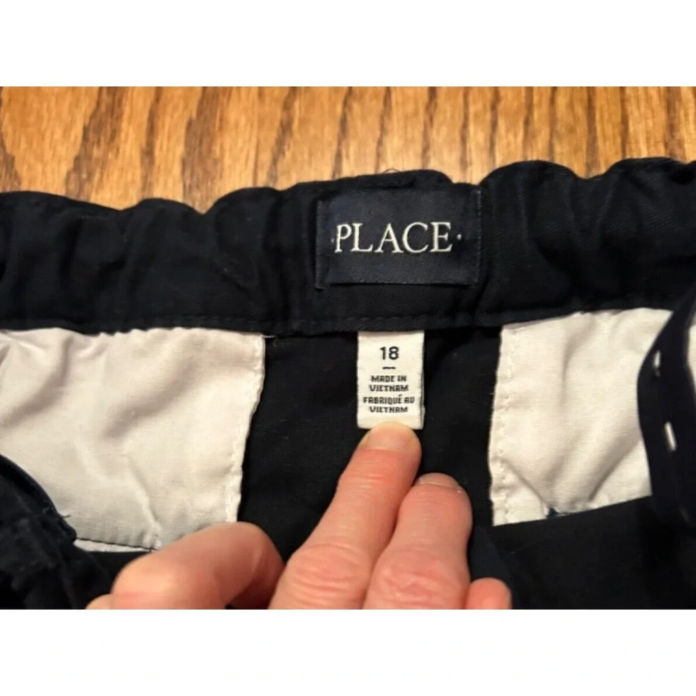 Children's Place  Youth Boys Shorts Navy size 18 can be good for size 14